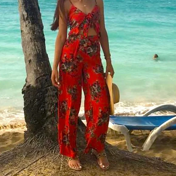 Sexy romper with open front - Picture 1 of 3